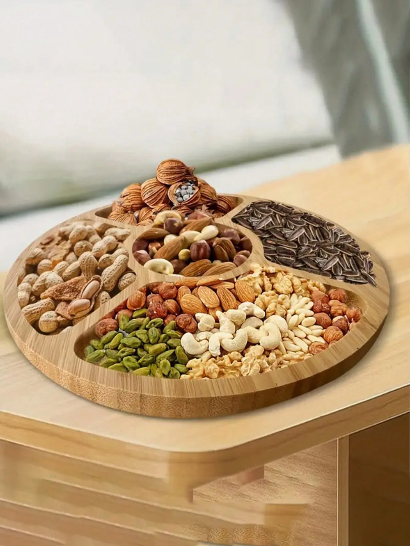 Elegant Round Bamboo Serving Tray – Smooth Surface for Snacks, Fruits & Decor