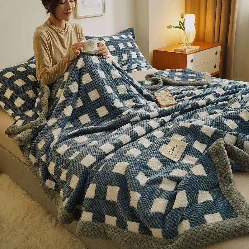 Soft Chenille Knit Throw Blanket – Machine Washable Crochet Blanket for Couch & Bed