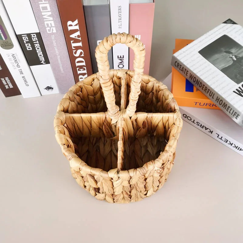 Handwoven Rattan Cutlery Holder – Round Wicker Flatware & Utensil Organizer