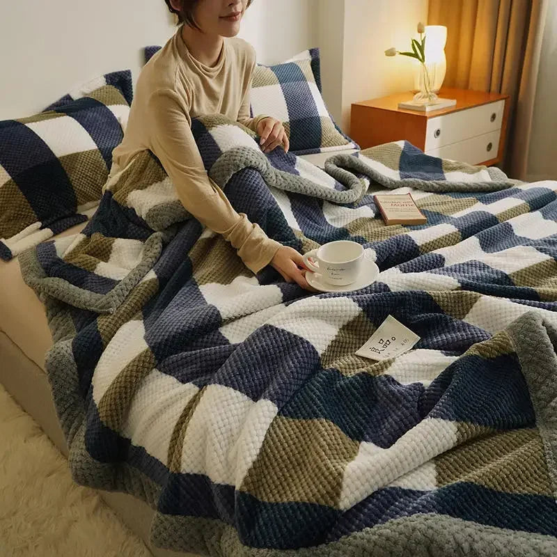 Soft Chenille Knit Throw Blanket – Machine Washable Crochet Blanket for Couch & Bed